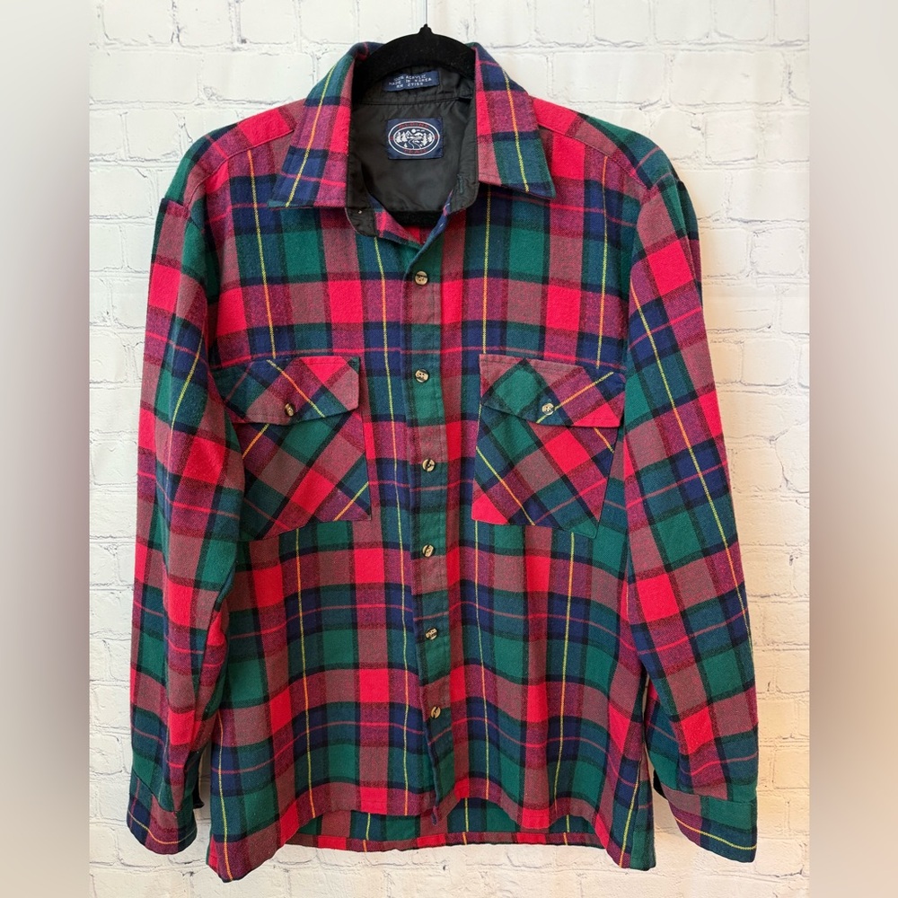 Vintage Alpine Trail size medium red, green & blue plaid men’s shirt